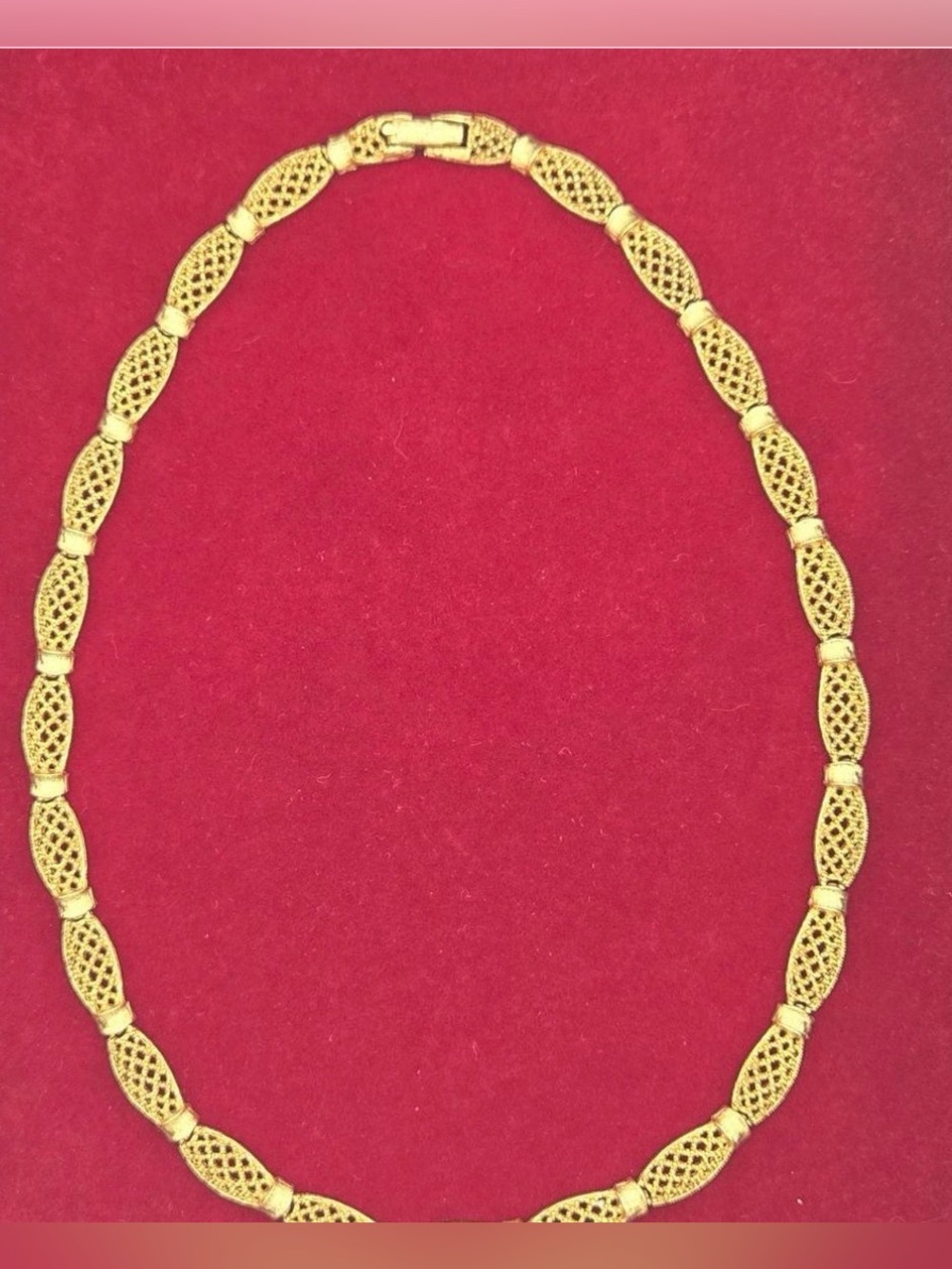 lattice filigree necklace